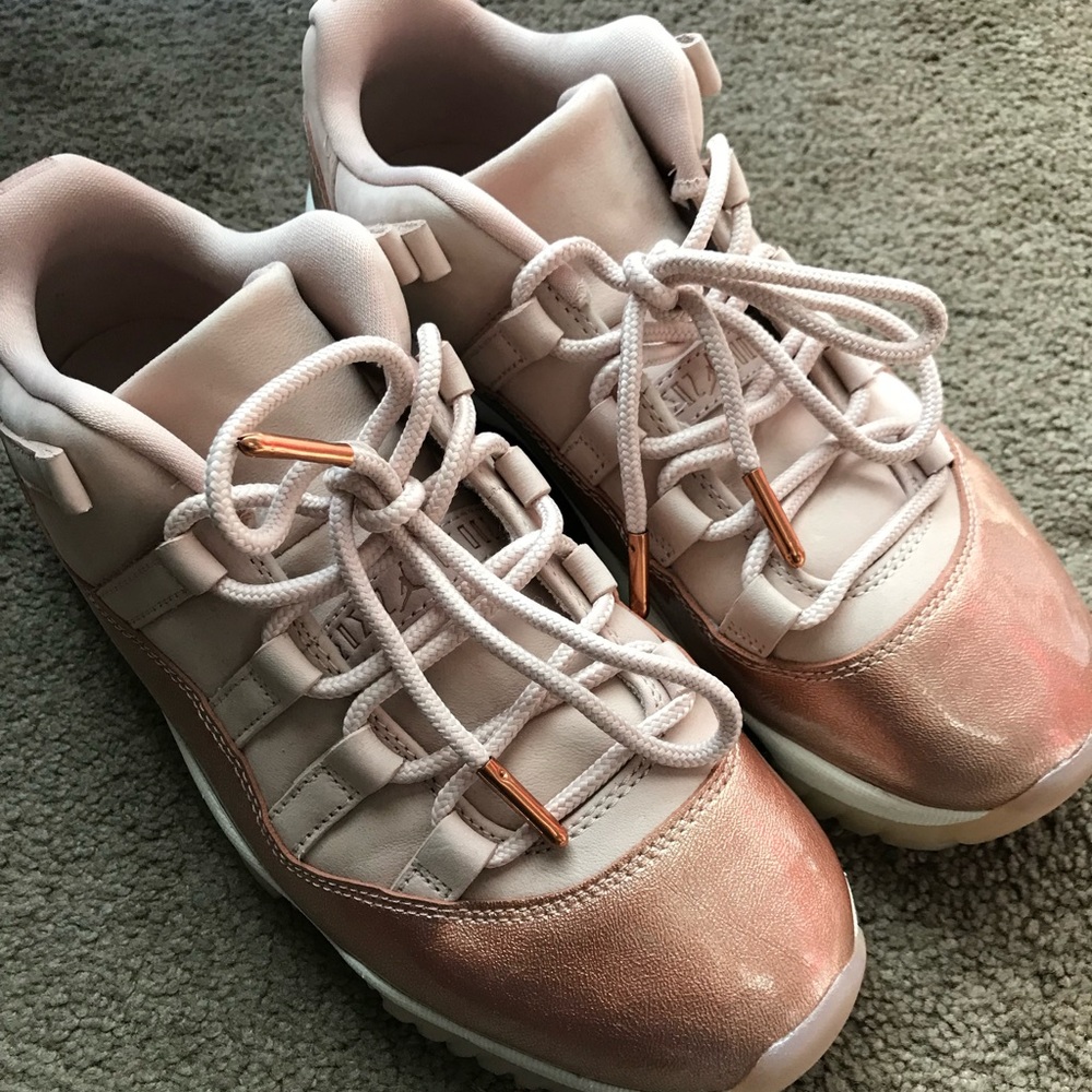 Jordan 11 lows rose gold women